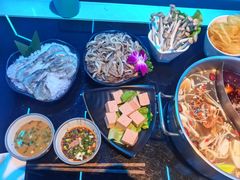 -唯爱KTV聚会餐厅(仙林东城汇店)