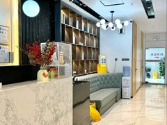 -鹏城丽景酒店(华强北红岭地铁站店)