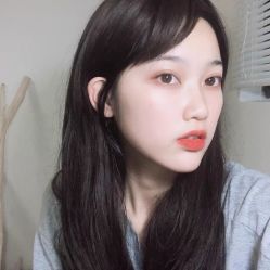 -时尚殿堂明星门店