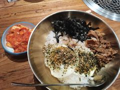 -明洞阿姨·韩式酱蟹烤肉·创意料理(三元桥店)