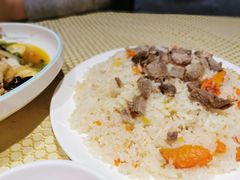 碎肉抓饭-巴扎美食·新疆菜·西域歌舞表演餐厅(新疆大厦店)
