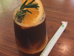 -Chom Cafe and Restaurant