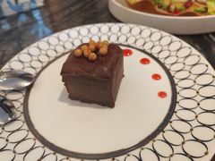 -LES ELITES 英集荟(南京西路店)