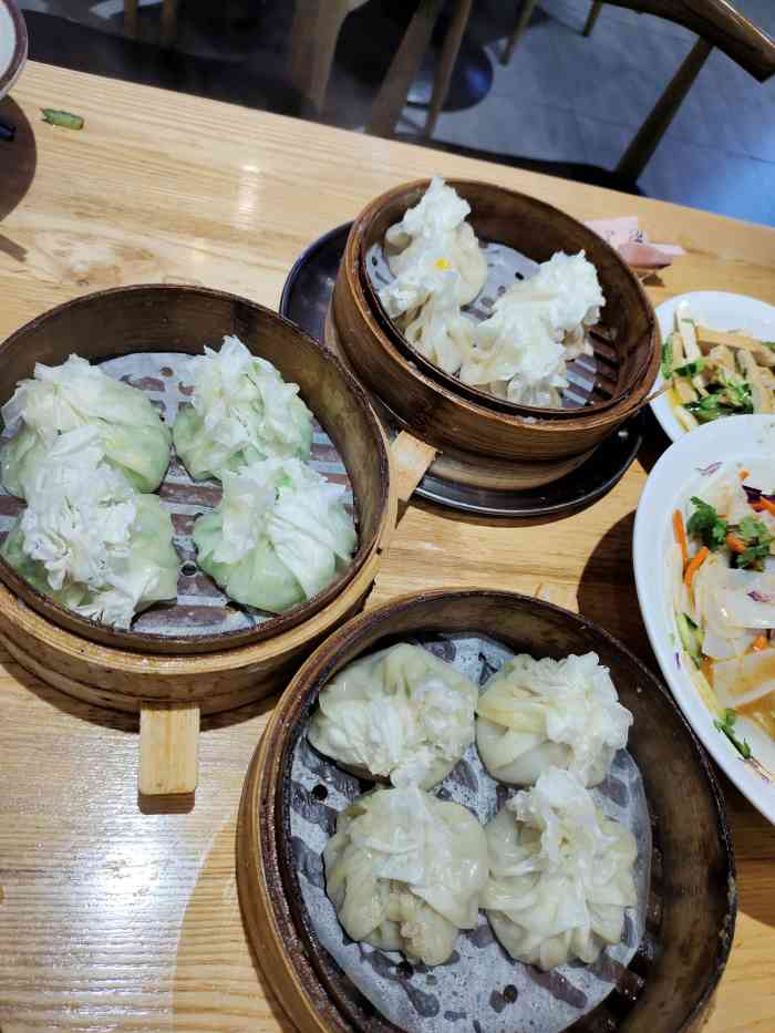 老绥元烧麦(七巧国店)-"不错,羊肉串超级好吃,就是菜品还是少了点.