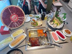 -海底捞火锅(新松江路生日主题店)