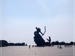 -巴陵广场