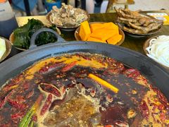 -黄潇洒老火锅(九眼桥宏济巷店)