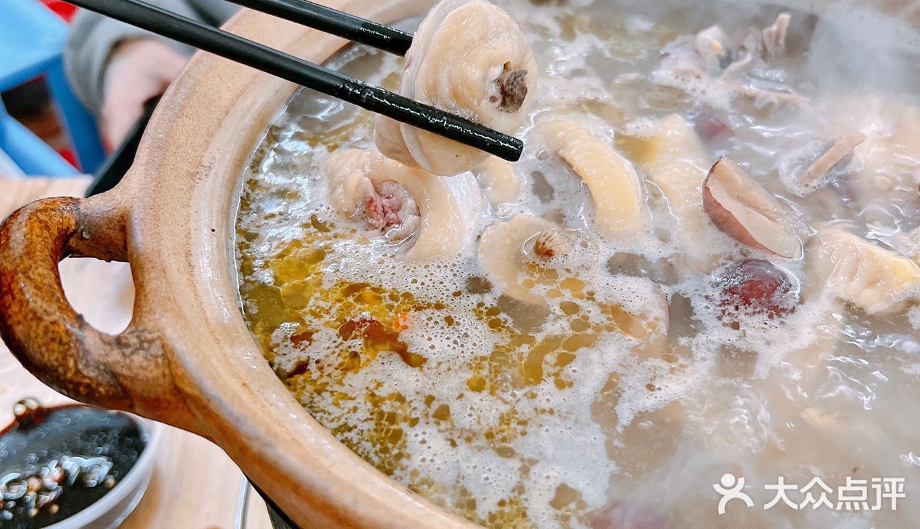 埋单也才490元，着实是近来吃得最便宜又饱的一顿