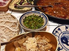 -旧街市鲜货老火锅(大光路店)