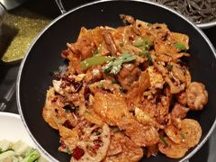 -川流不息·地道川菜·小龙虾(松东路店)