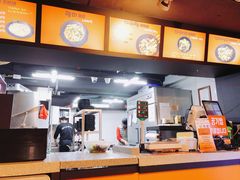 门面-鑫龙福麻辣烫(明洞站店)