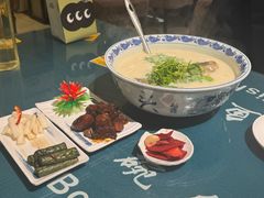 -南京金牛湖巨碗鱼头
