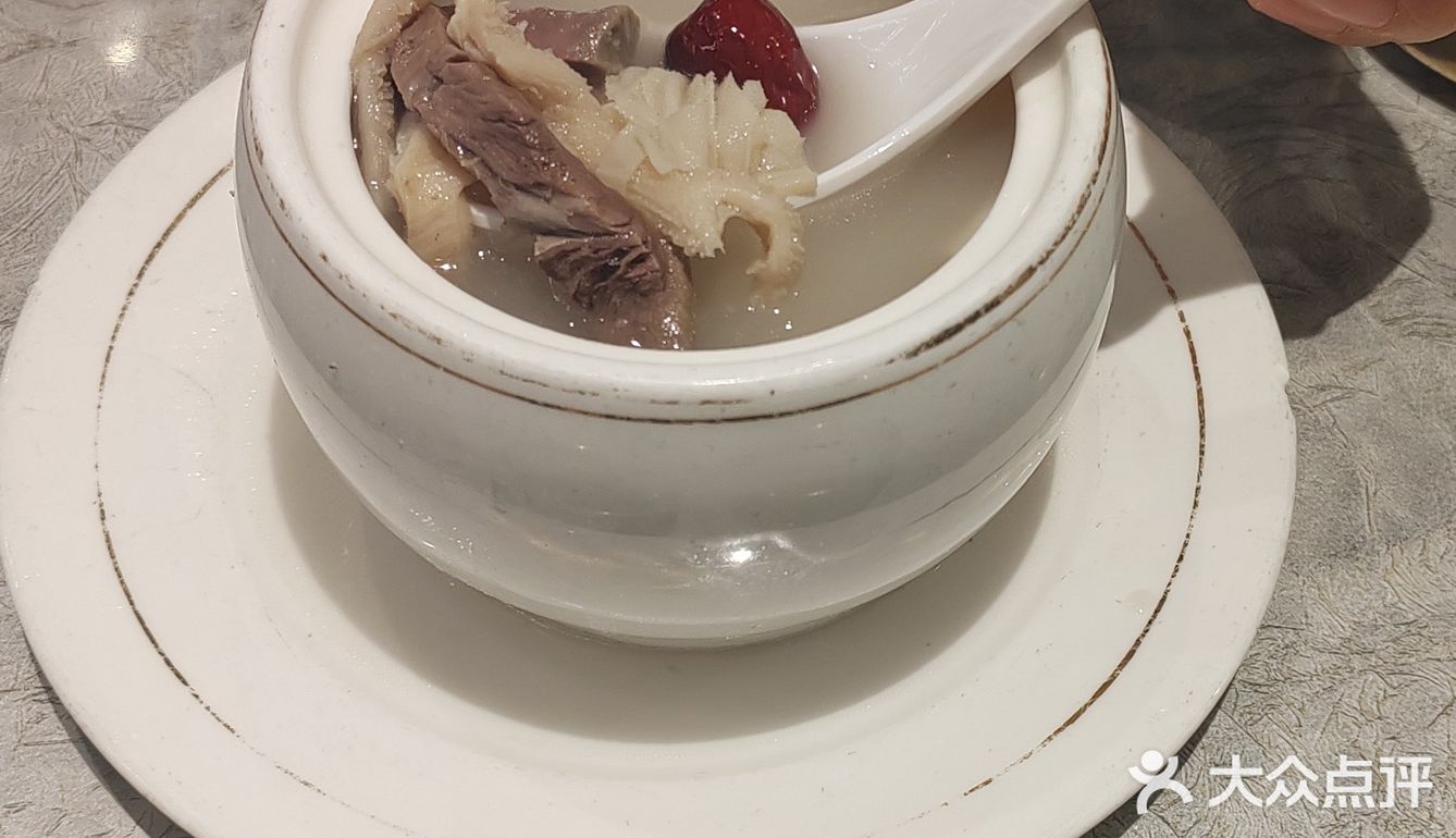 打卡传说中的红柳枝羊肉串