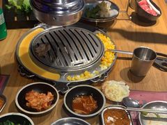 -青瓦炭韩潮烤肉(花园道店)