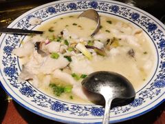 老坛酸菜鲩鱼-缪氏川菜(深圳北站缤果空间店)