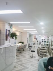 -米娜护肤造型