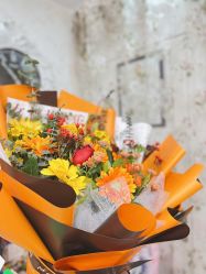 -红馆妆造(中央大街店)