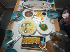 -荷塘秋月·本帮江浙菜(国权路店)