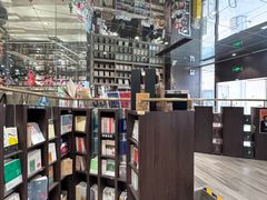-钟书阁(群光广场店)