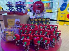 -m豆巧克力世界(上海世茂广场店)