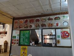 -余庆小吃(小吃一条街店)