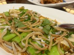 -龙悦湾酒家·八阵鱼生·渔人码头店