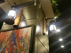 -愉肴麻辣香锅(中山路店)