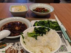 -老乡鸡(国华广场店)