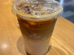 -星巴克(上海虹桥新天地二店)