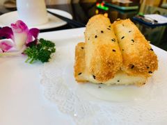 炸鲜奶-玉兰苑一等茶餐厅
