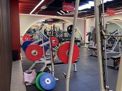 -英派斯健身旗舰店(海信国际中心馆)