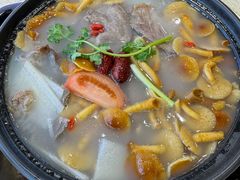 -九寨特色牦牛肉汤锅 羊肉汤锅