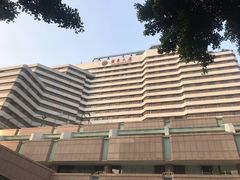 -广东大厦酒店(广州北京路步行街纪念堂地铁站店)
