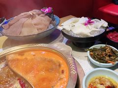 -麻辣英雄重庆火锅(二城广场店)