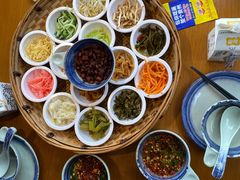 -包整·丝娃娃(一览甲秀楼风景店)