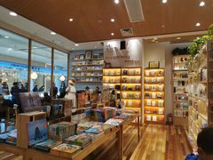 -猫的天空之城概念书店(印象城购物中心店)