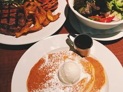 -Pancakes on the rocks(Darling Harbour)