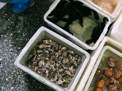 -霞涌市场海鲜摆卖区