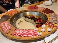 高钙骨汤鸳鸯锅-大龙燚火锅