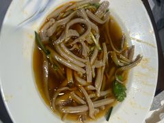-东口码头·烧鸽子·鱼头泡饼·地方菜(金鹰悦城店)
