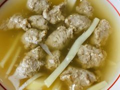 酸笋肉羹汤-津品味小吃(大学湾店)
