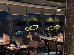 -宝利来国际大酒店-凤凰阁旋转餐厅