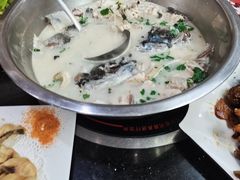 -雪野鱼头大王邢府公老店(雪野湖店)