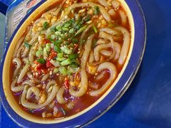 冒土豆粉-马路边边火锅串串(观前街店)