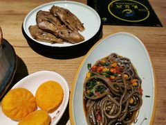 -龙聚德北京烤鸭(沙坪坝华宇A馆店)
