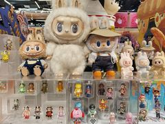 -泡泡玛特POPMART(侨福芳草地店)