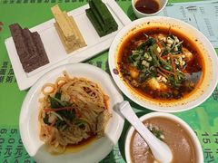 -令氏家外家周礼食府(桥南店)