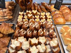 -Dough&Joe团憩(瑞虹天地月亮湾店)