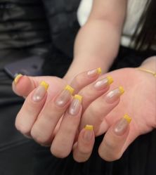 -七月美睫 美甲