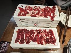 -来龍儿鲜切牛肉自助老火锅